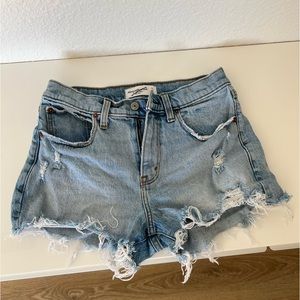 Abercrombie and Fitch Mom Short